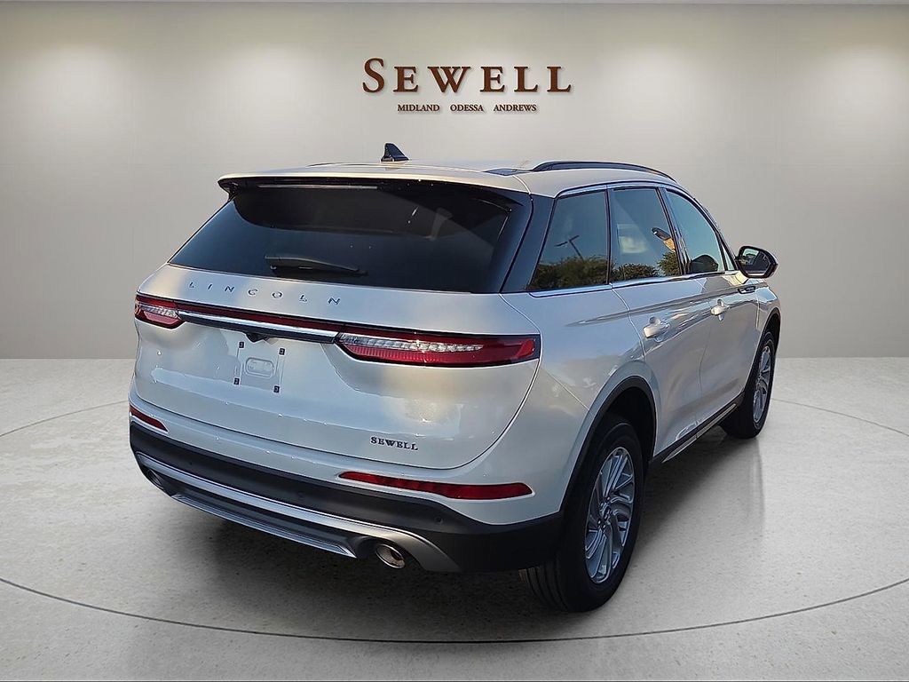 New 2026 Lincoln Corsair Premiere FWD image 4