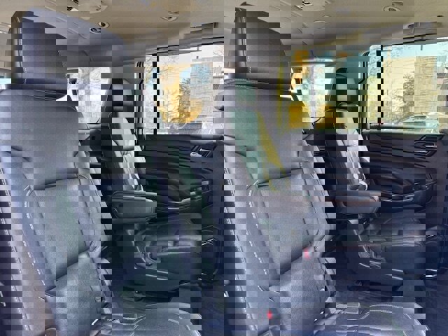 Used 2016 Chevrolet Suburban LT RWD image 18