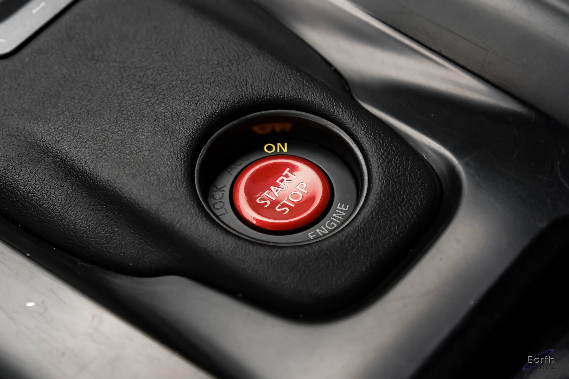 Used 2014 Nissan GT-R Black Edition AWD/4WD image 88