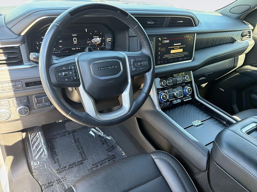Used 2024 GMC Yukon Denali w/ Advanced Technology Package AWD/4WD image 7