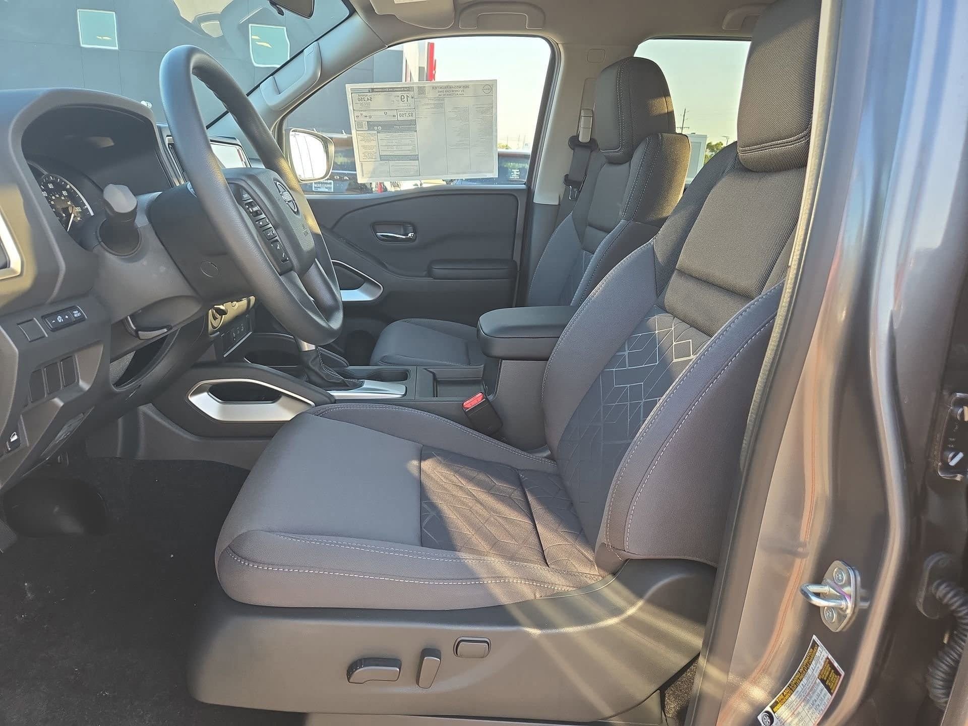 New 2025 Nissan Frontier SV AWD/4WD image 10