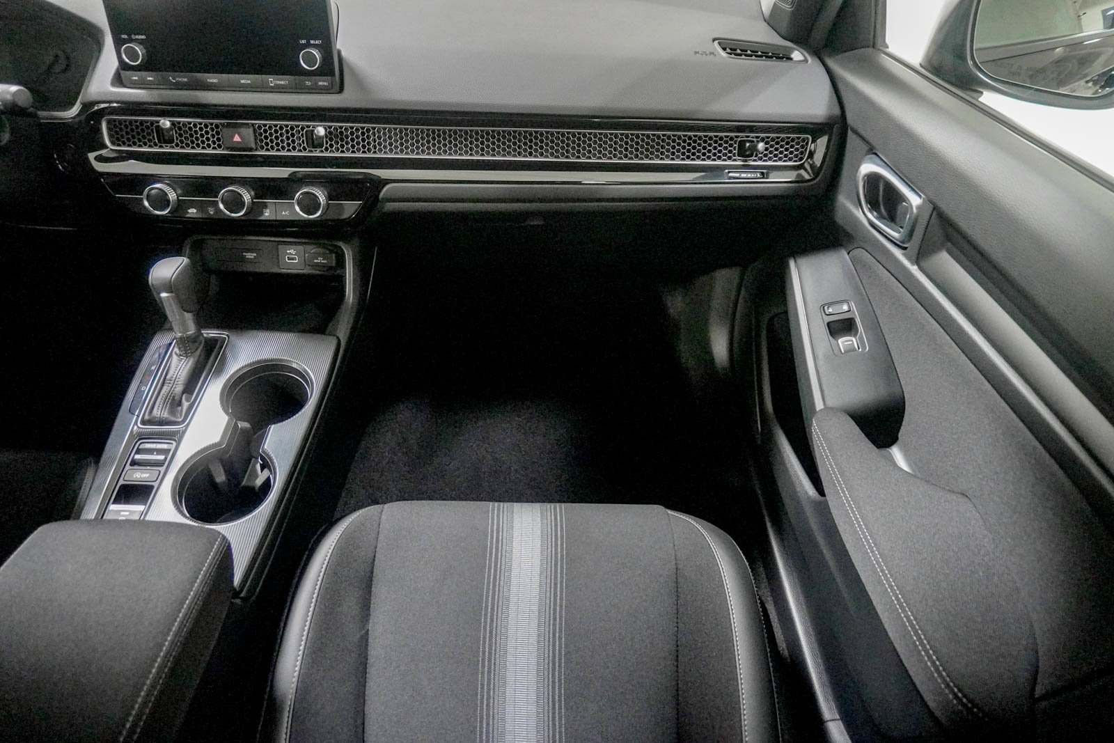 Certified 2024 Honda Civic Sport image 29