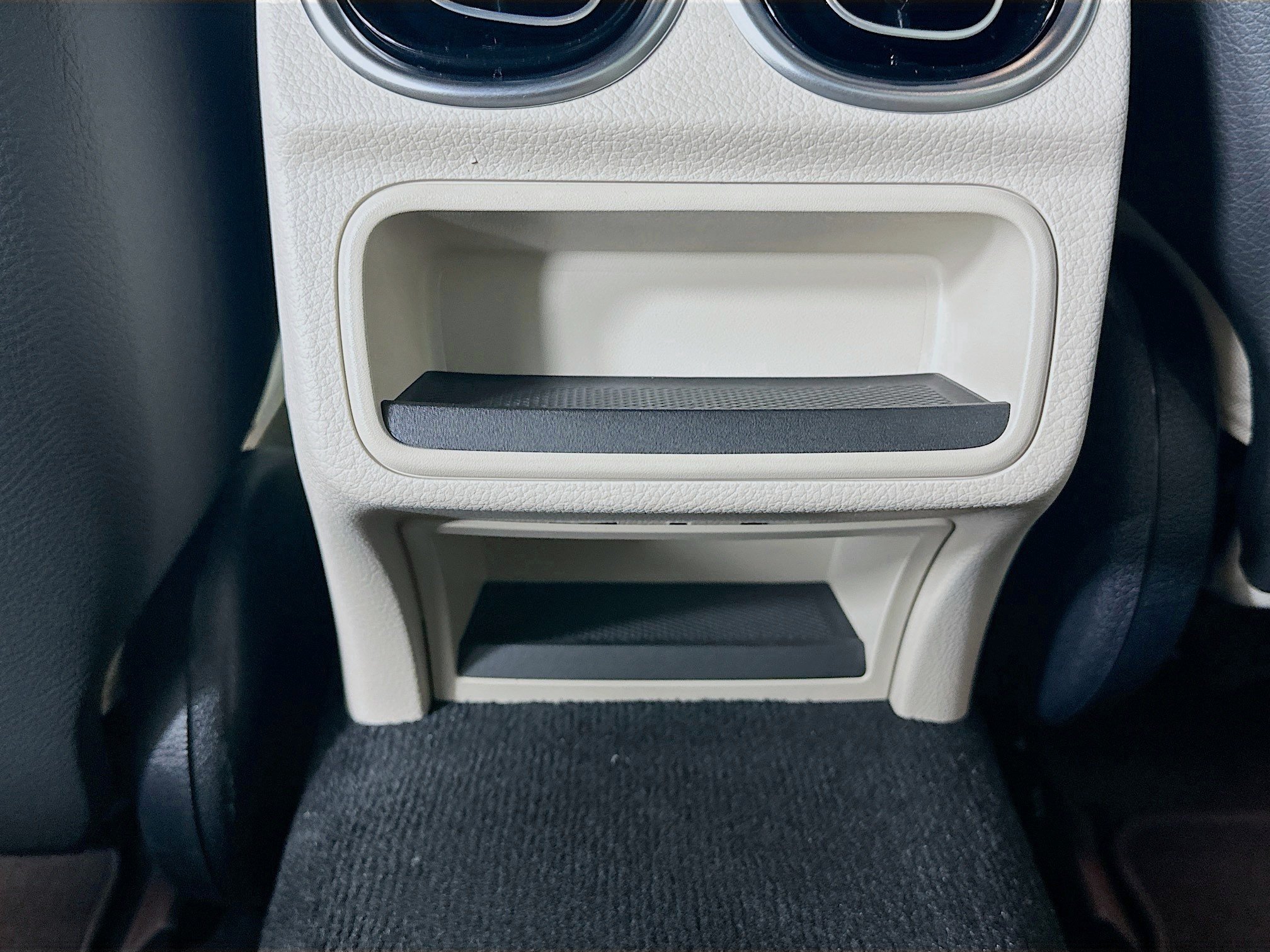 Certified 2026 Mercedes-Benz C 300 4MATIC Sedan image 32