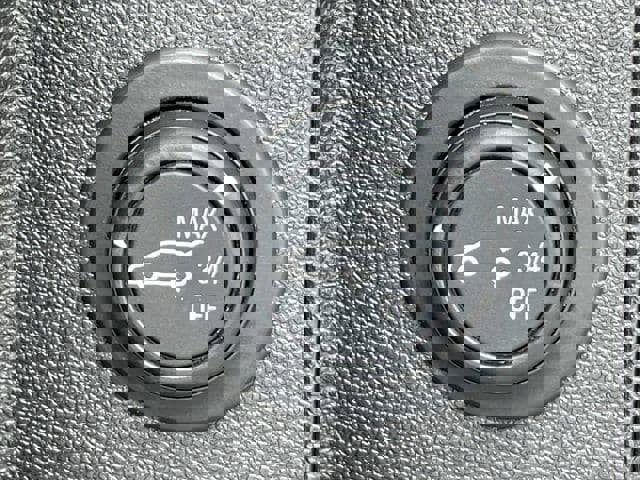 Used 2018 Chevrolet Equinox LT image 22