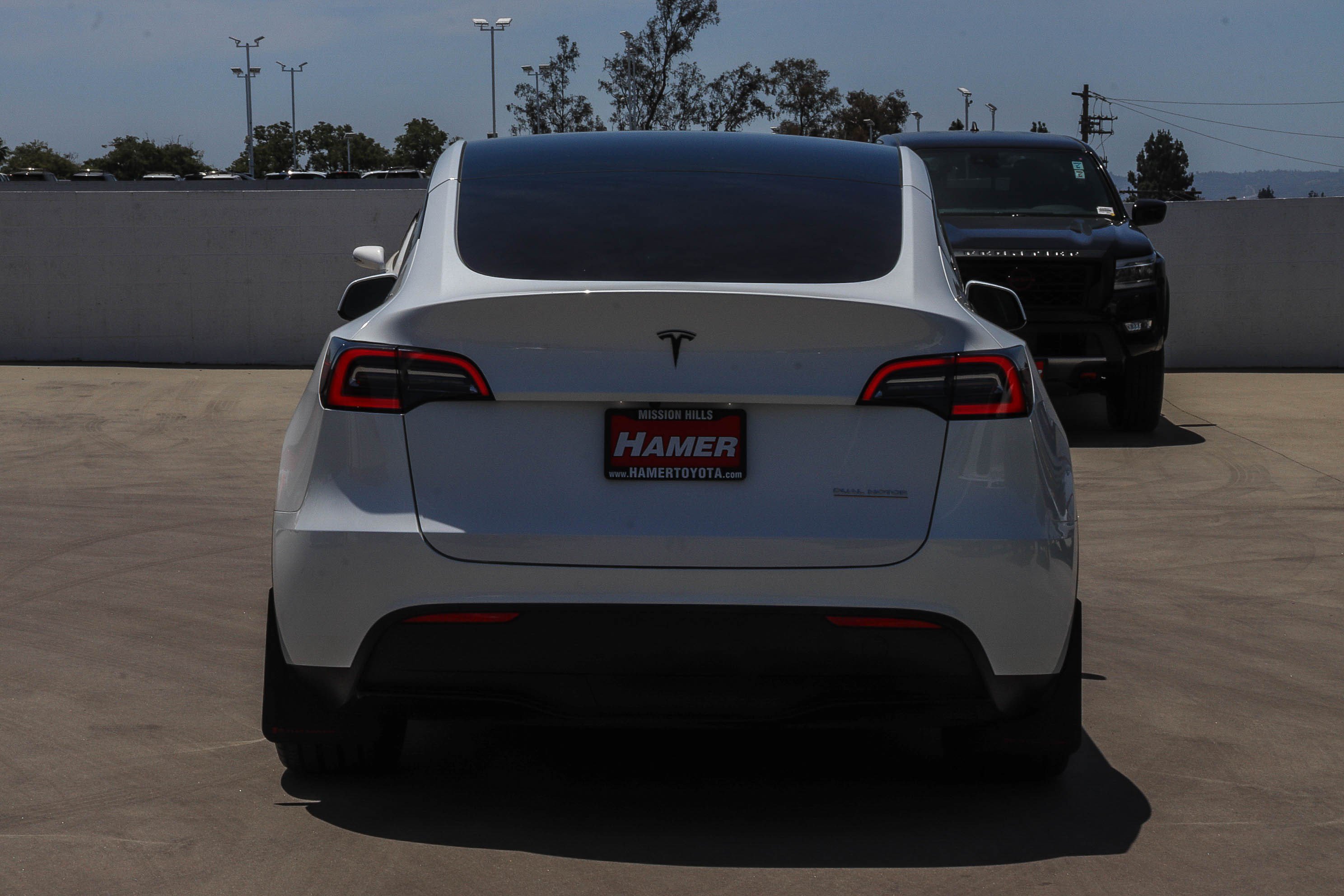 Used 2023 Tesla Model Y Performance AWD/4WD image 3