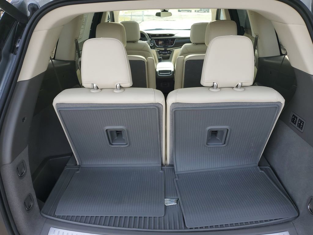 Certified 2024 Cadillac XT6 Premium Luxury w/ LPO, Floor Liner Package image 31