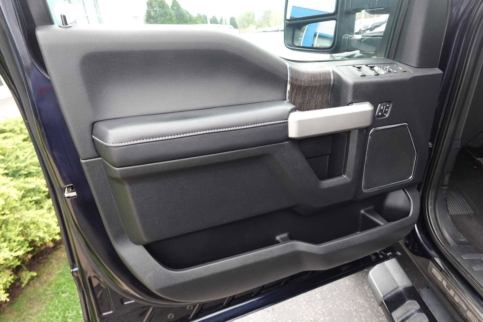 Used 2021 Ford F250 Lariat image 15