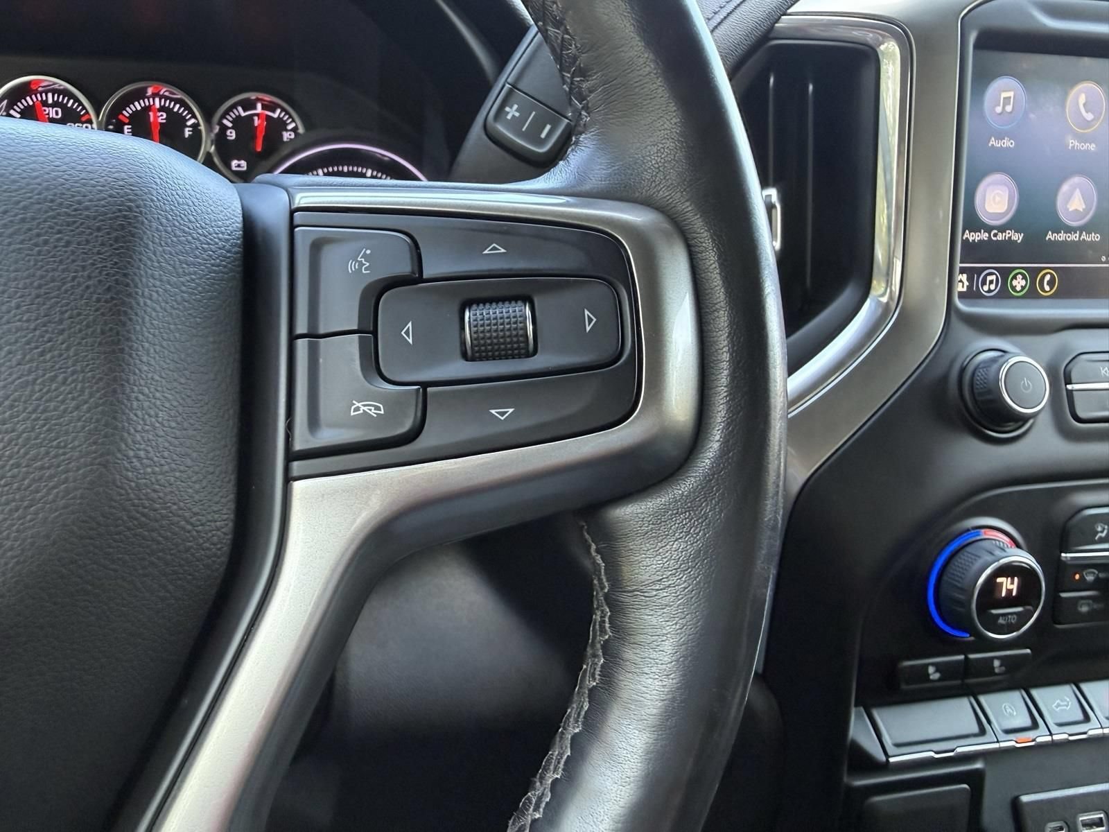 Used 2021 Chevrolet Silverado 1500 LT AWD/4WD image 33