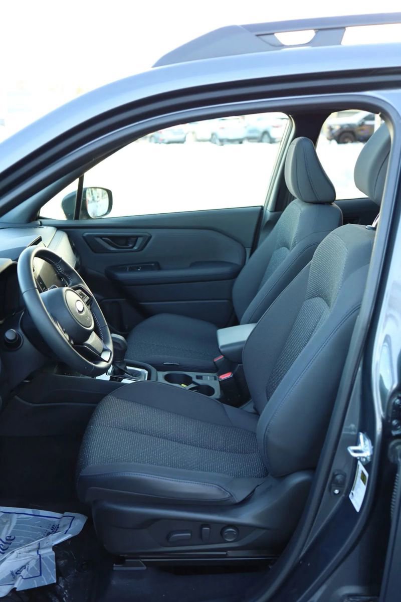 Used 2025 Subaru Forester Premium w/ Convenience Package #1 image 17