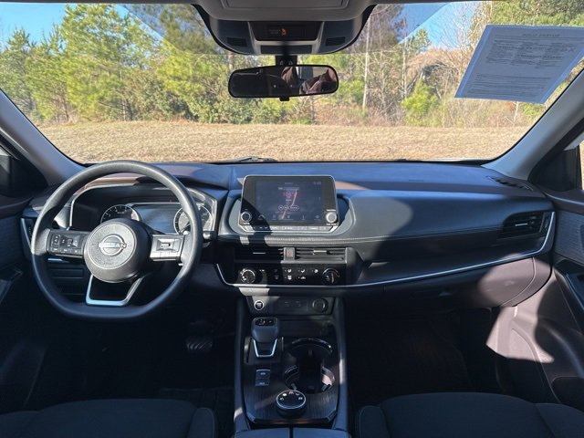 Used 2023 Nissan Rogue S image 15
