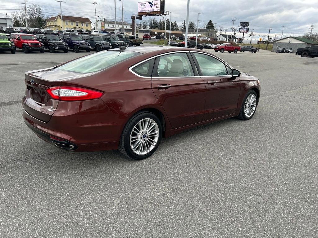 Used 2016 Ford Fusion SE w/ Equipment Group 202A image 5