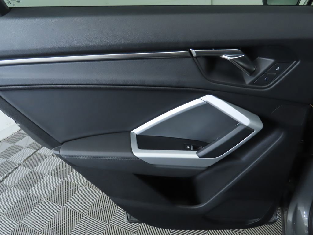 Used 2023 Audi Q3 2.0T Premium w/ Convenience Package image 26