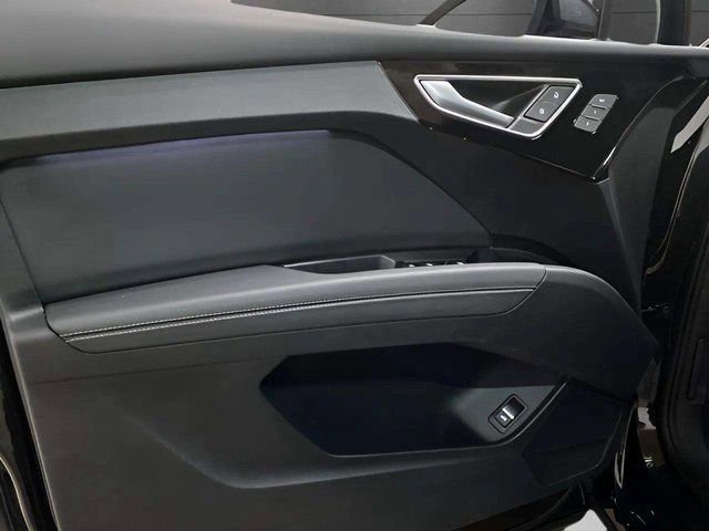 Used 2024 Audi Q4 e-tron Premium w/ Convenience Package image 16