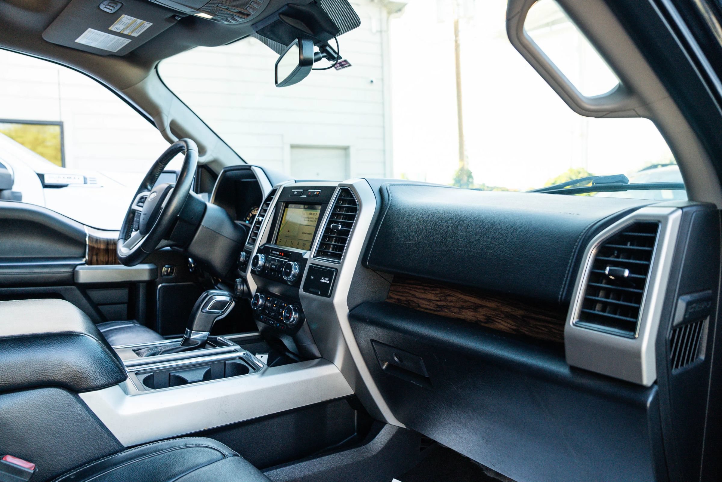 Used 2019 Ford F150 Lariat AWD/4WD image 18