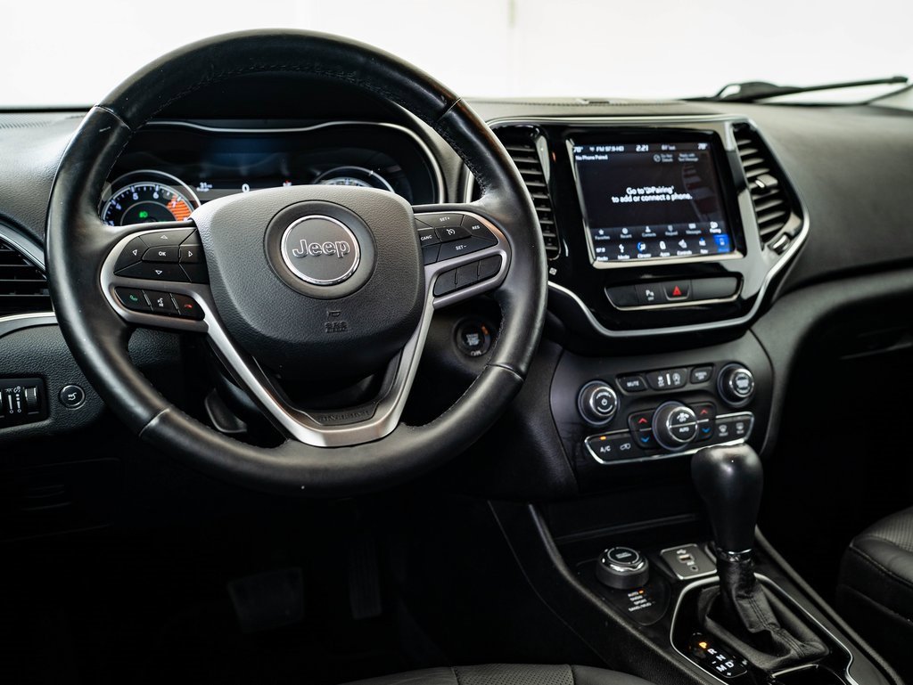 Used 2019 Jeep Cherokee Limited image 4