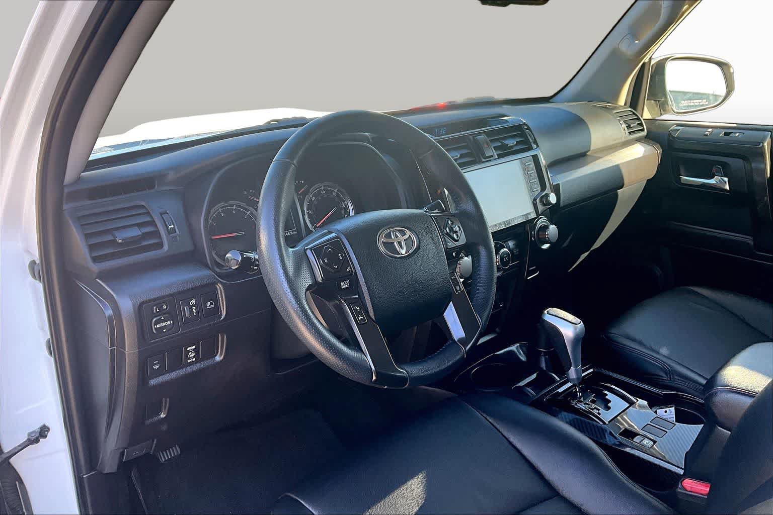 Certified 2021 Toyota 4Runner TRD Off-Road AWD/4WD image 15