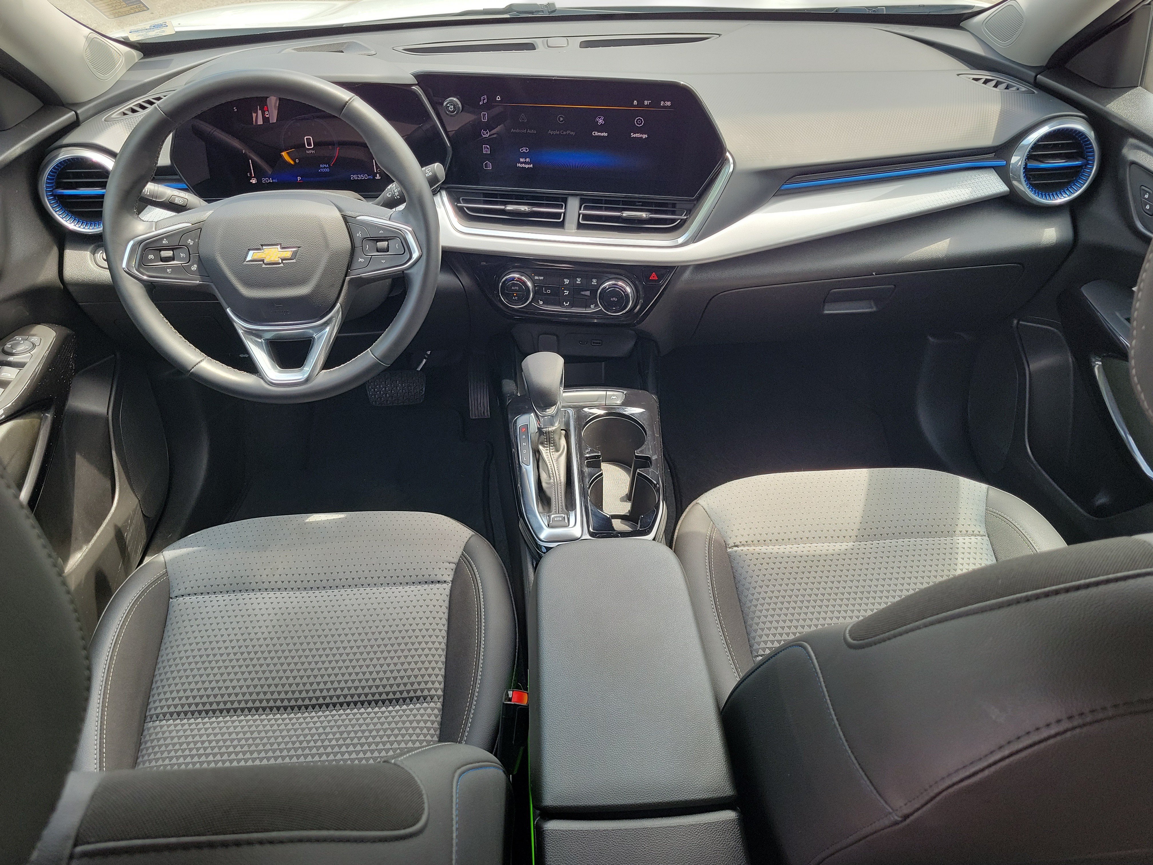 Used 2024 Chevrolet Trax LT w/ Driver Confidence Package FWD image 14