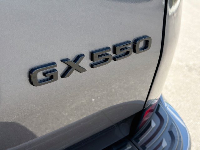 New 2026 Lexus GX 550 w/ Cold Area Package AWD/4WD image 11