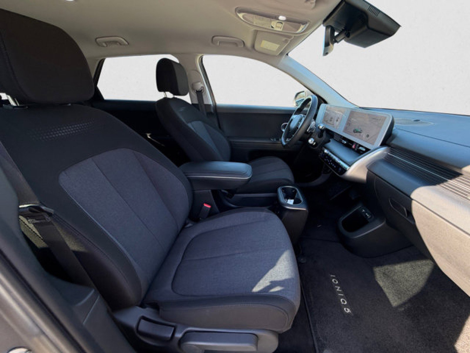 Used 2024 Hyundai Ioniq 5 SEL RWD image 19