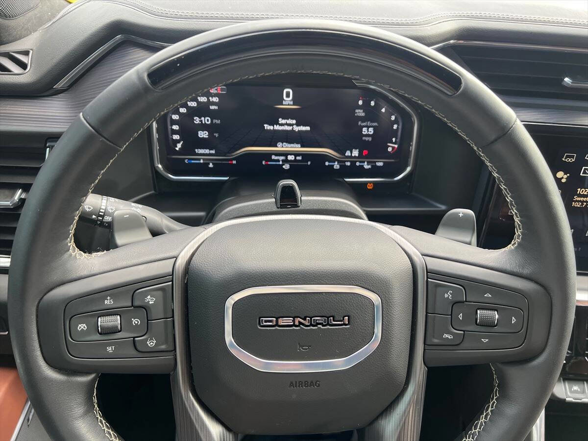 Used 2025 GMC Sierra 1500 Denali Ultimate AWD/4WD image 12