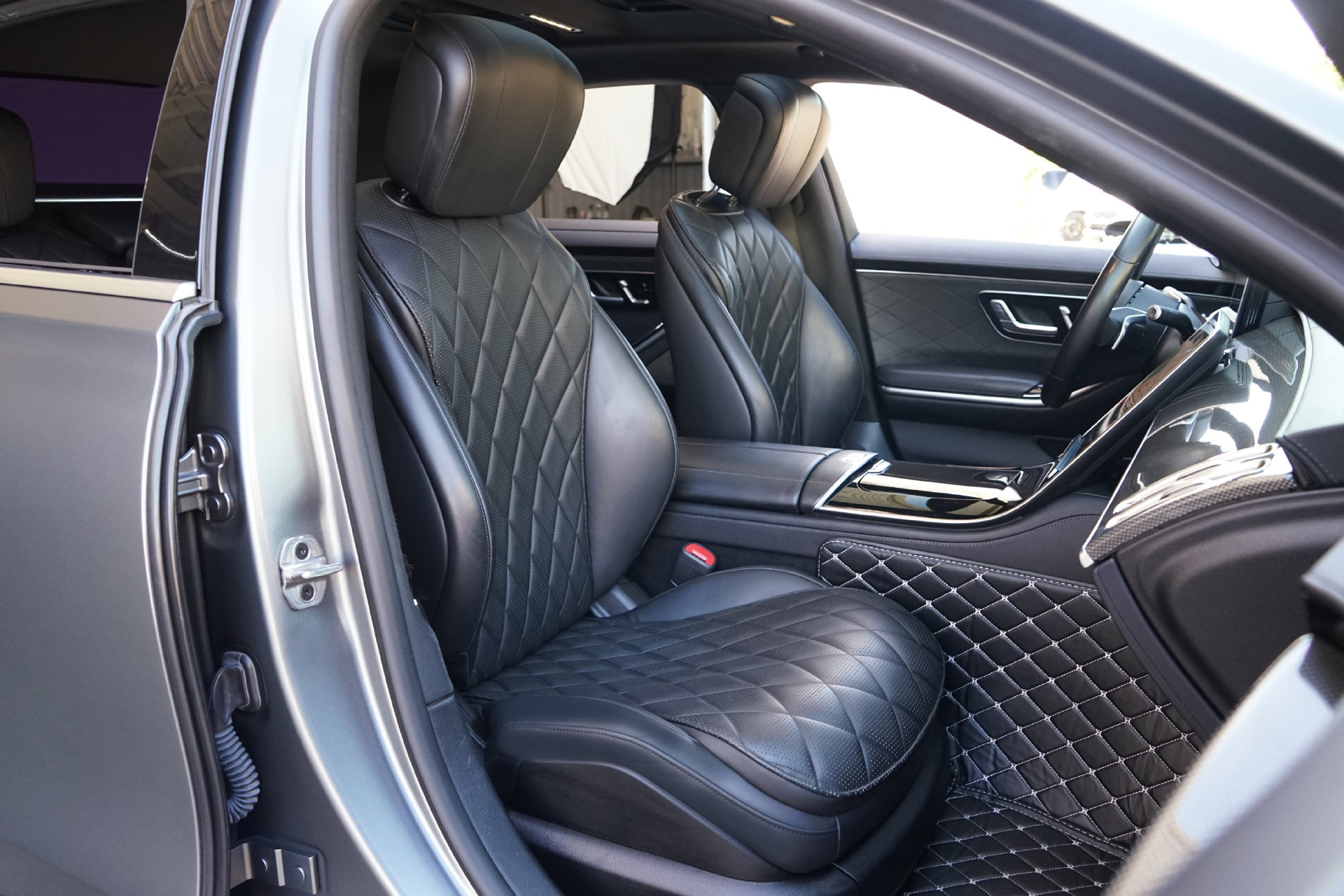 Used 2022 Mercedes-Benz S 580 4MATIC Sedan image 4