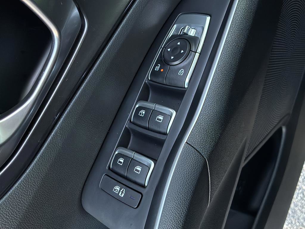 New 2025 Kia Sorento S image 9