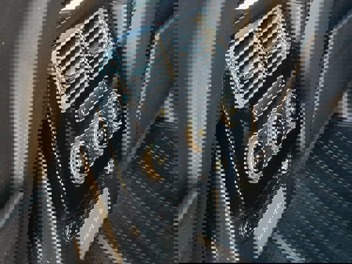 Used 2017 Land Rover Range Rover HSE image 27