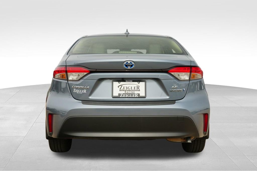 Used 2024 Toyota Corolla XLE image 7