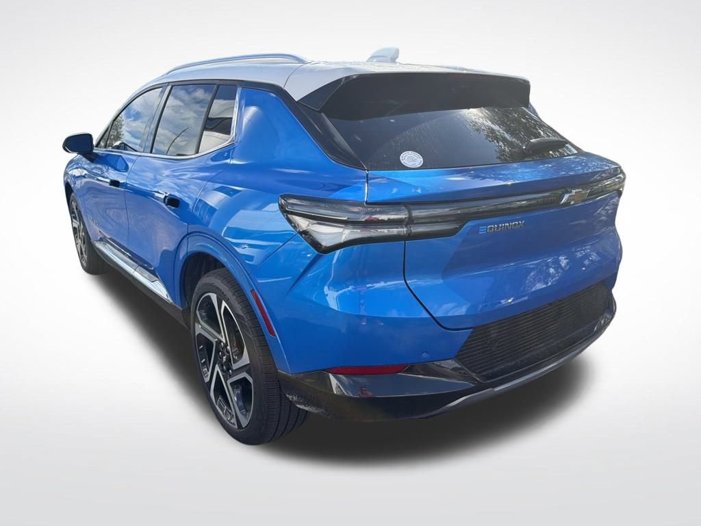 Used 2025 Chevrolet Equinox EV LT w/ Convenience Package II image 6