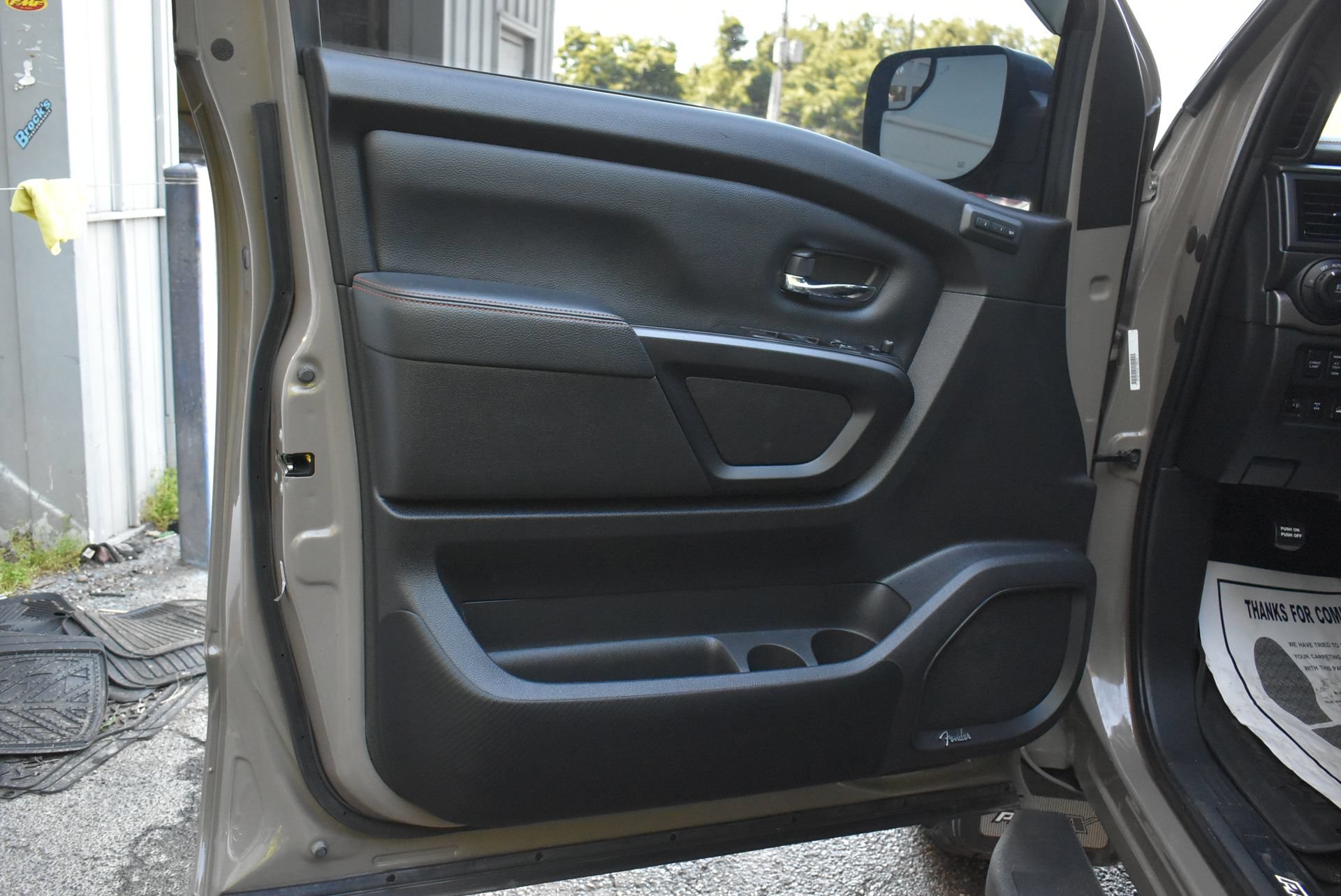 Used 2024 Nissan Titan PRO-4X w/ Pro-4x Convenience Package AWD/4WD image 11