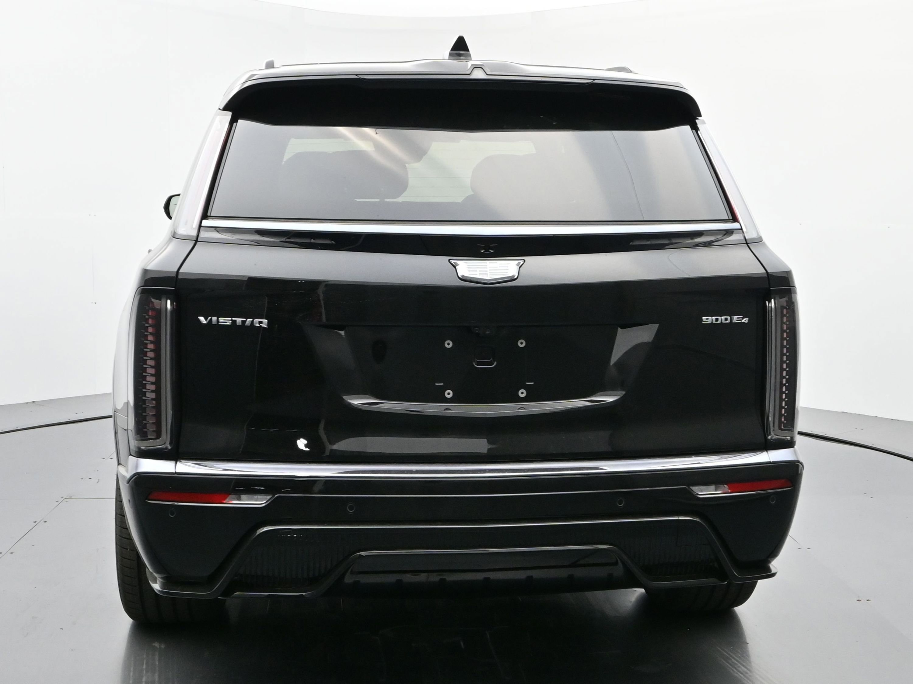 New 2026 Cadillac Vistiq Platinum w/ LPO, Floor Liner Package image 4