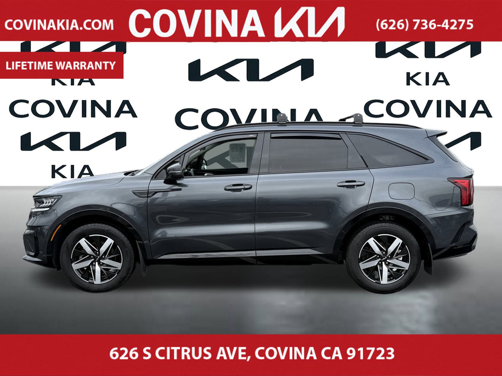 Certified 2022 Kia Sorento S w/ Panoramic Sunroof Package image 5