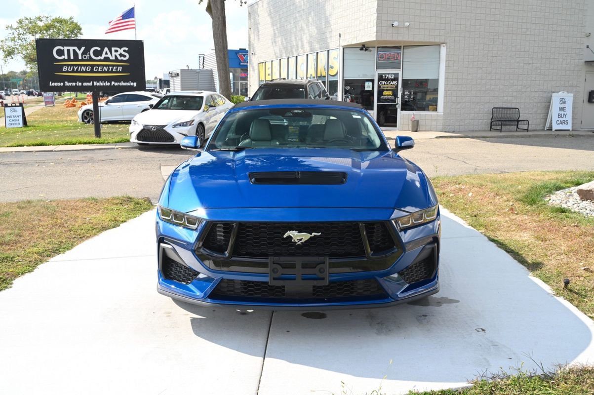 Used 2024 Ford Mustang GT Premium image 2