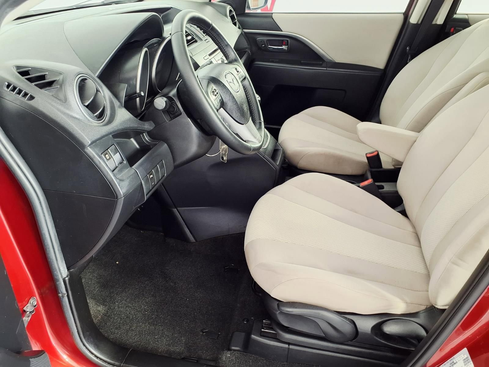 Used 2015 MAZDA MAZDA5 Touring FWD image 12
