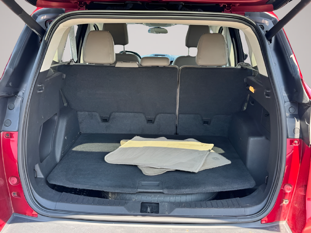 Used 2016 Ford Escape SE w/ SE Leather Comfort Package FWD image 32