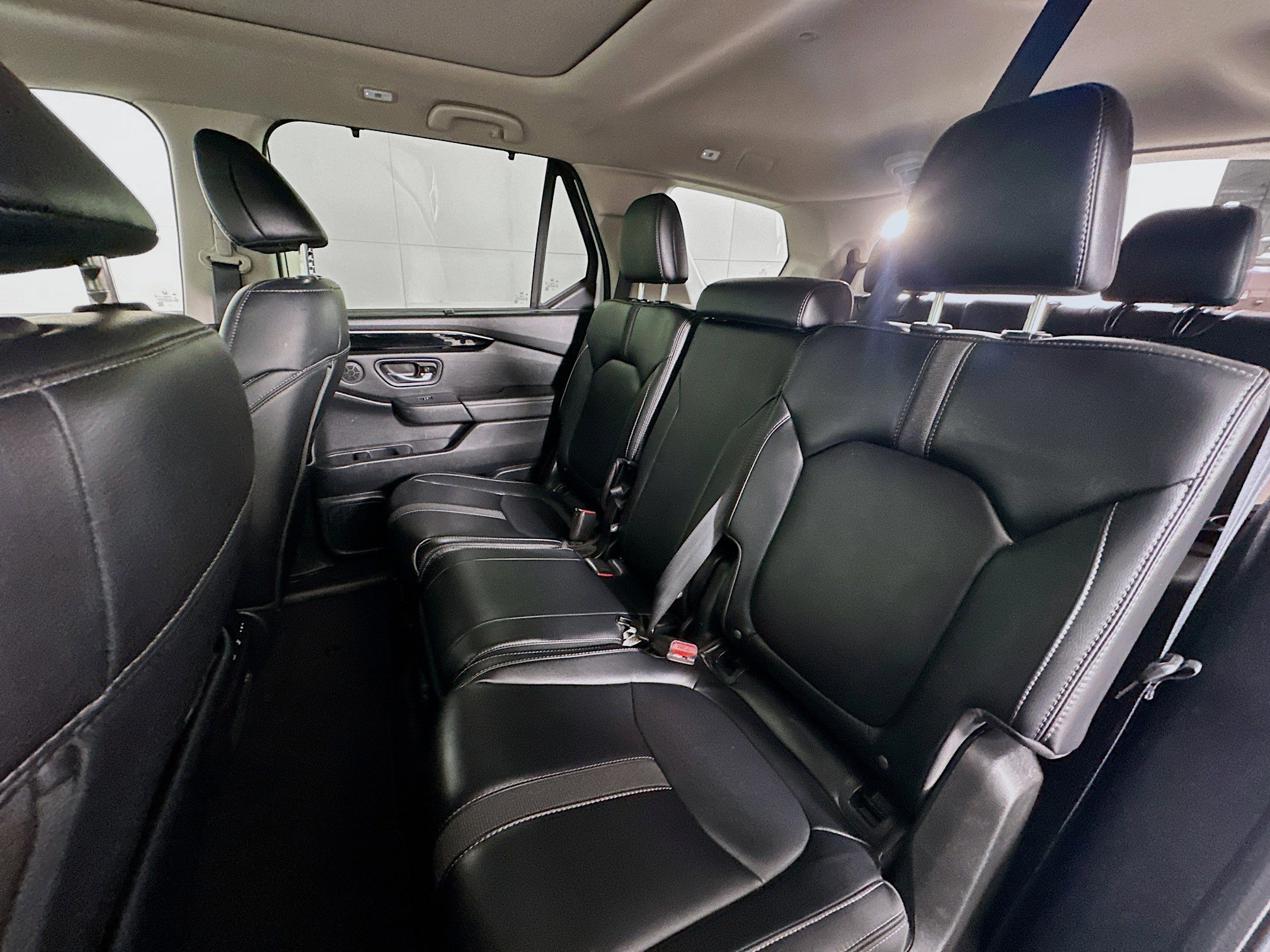 Used 2023 Honda Pilot Touring image 27