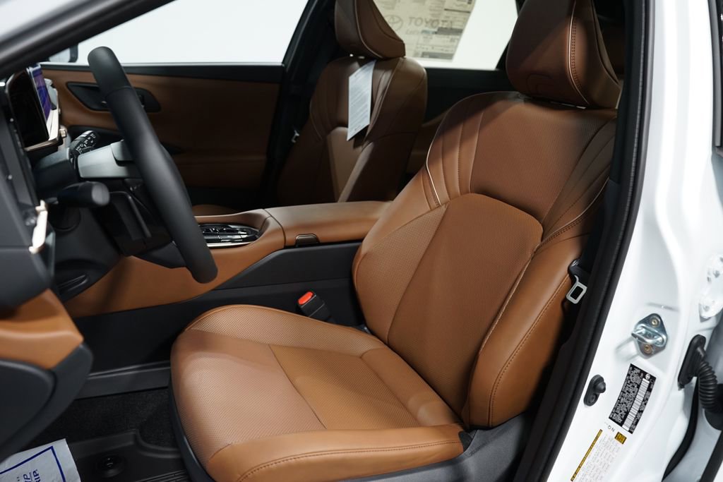 New 2026 Toyota Crown Signia AWD/4WD image 28