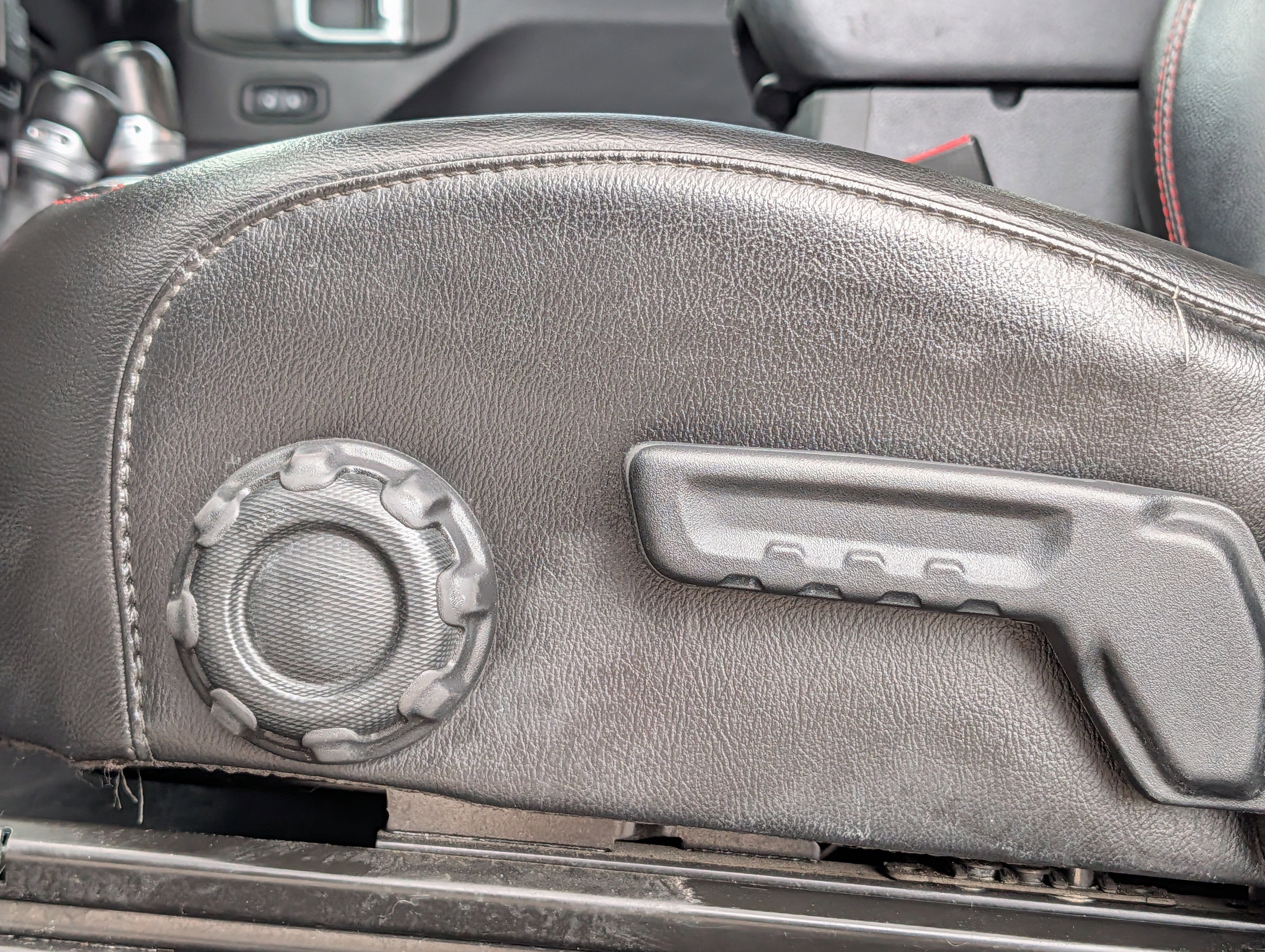 Used 2020 Jeep Gladiator Rubicon AWD/4WD image 28