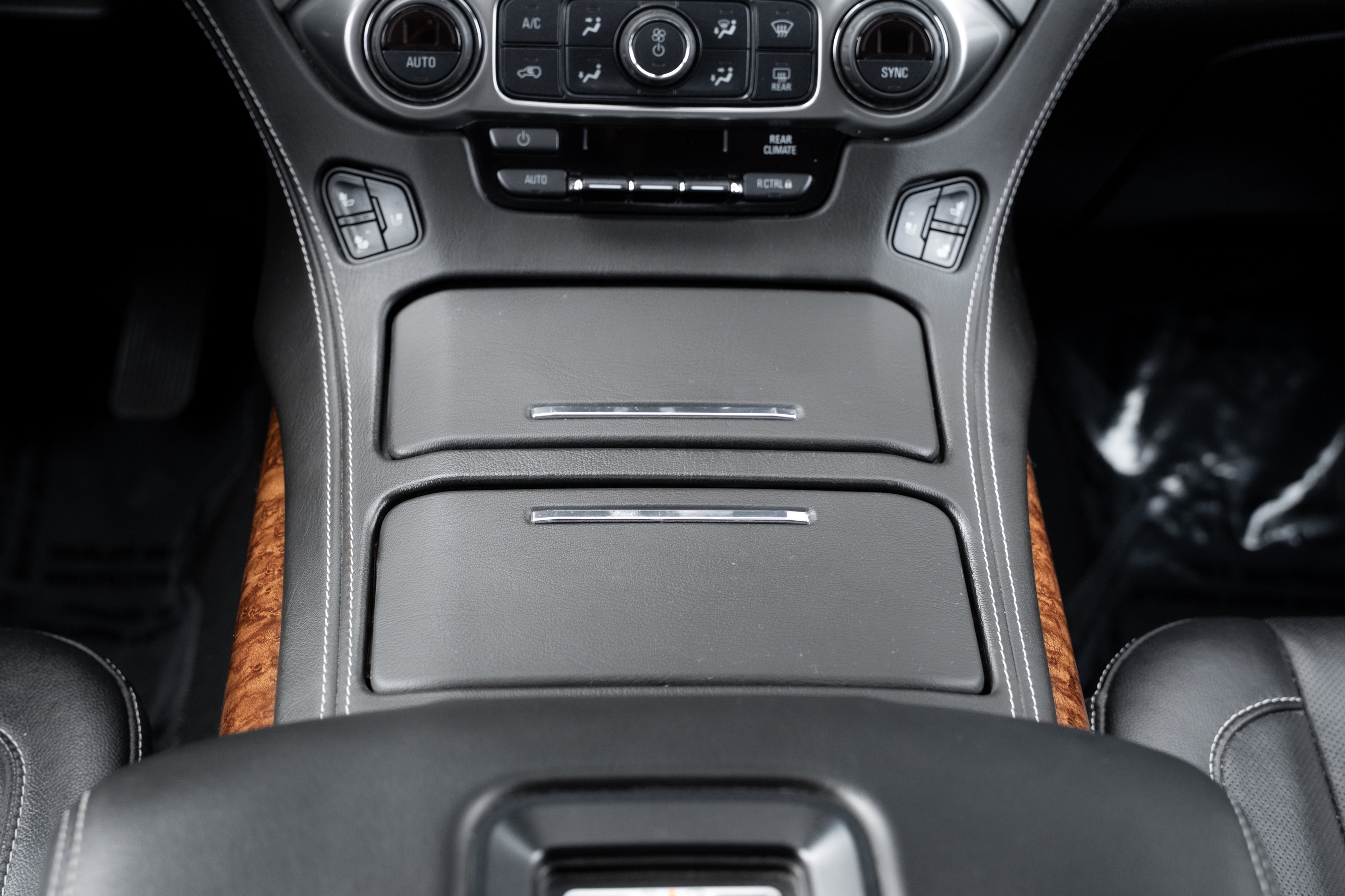 Used 2019 Chevrolet Tahoe Premier image 16