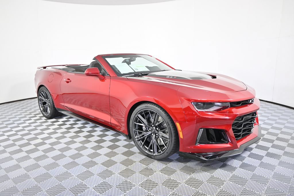 Used 2021 Chevrolet Camaro ZL1 w/ LPO, ZL1 Protection Package RWD image 9