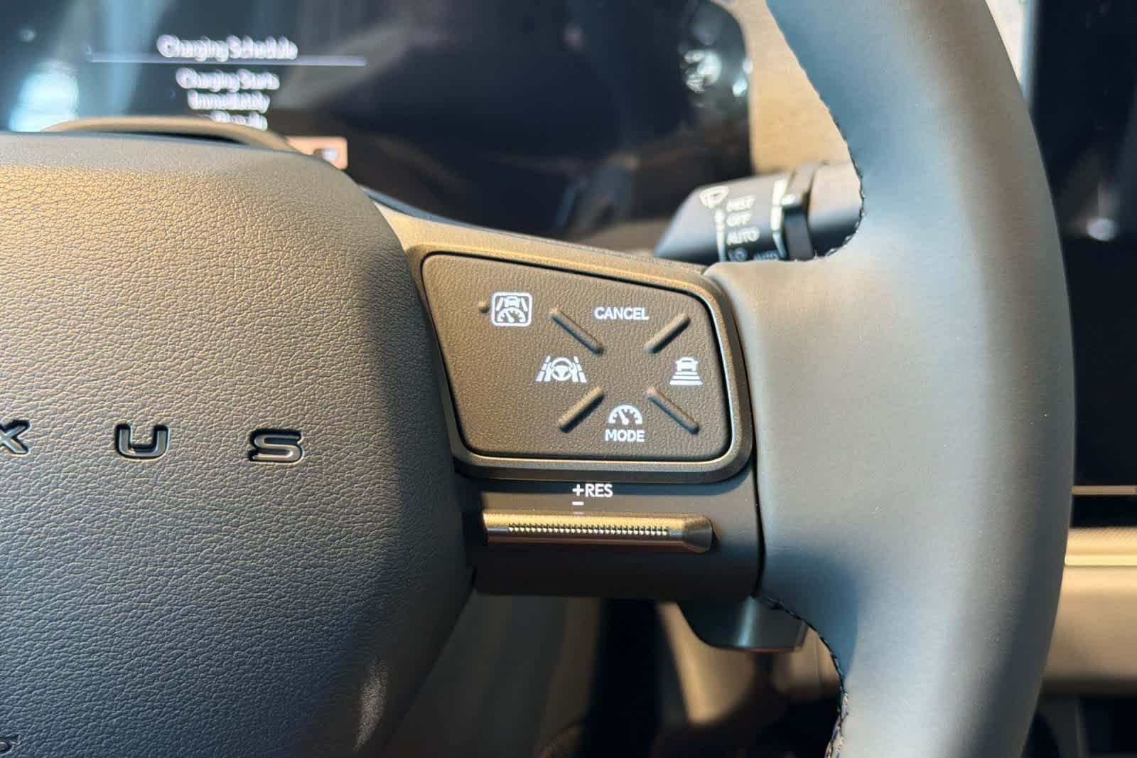 New 2026 Lexus ES 500e AWD/4WD image 23