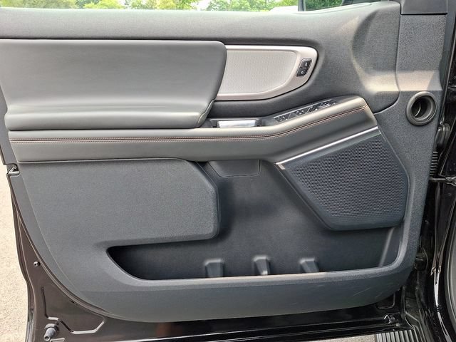 Certified 2025 Ford Expedition Active AWD/4WD image 15