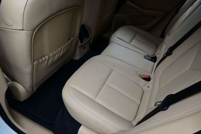 Certified 2023 Porsche Macan AWD/4WD image 15