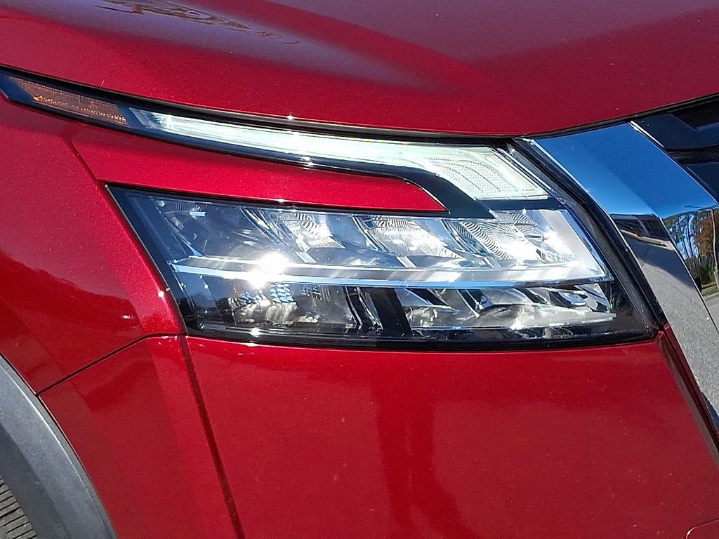 Used 2022 Nissan Pathfinder SL image 9