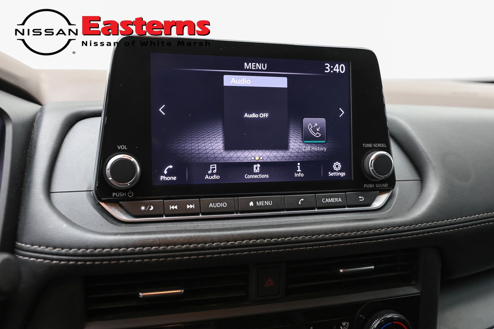 Used 2023 Nissan Rogue S AWD/4WD image 18