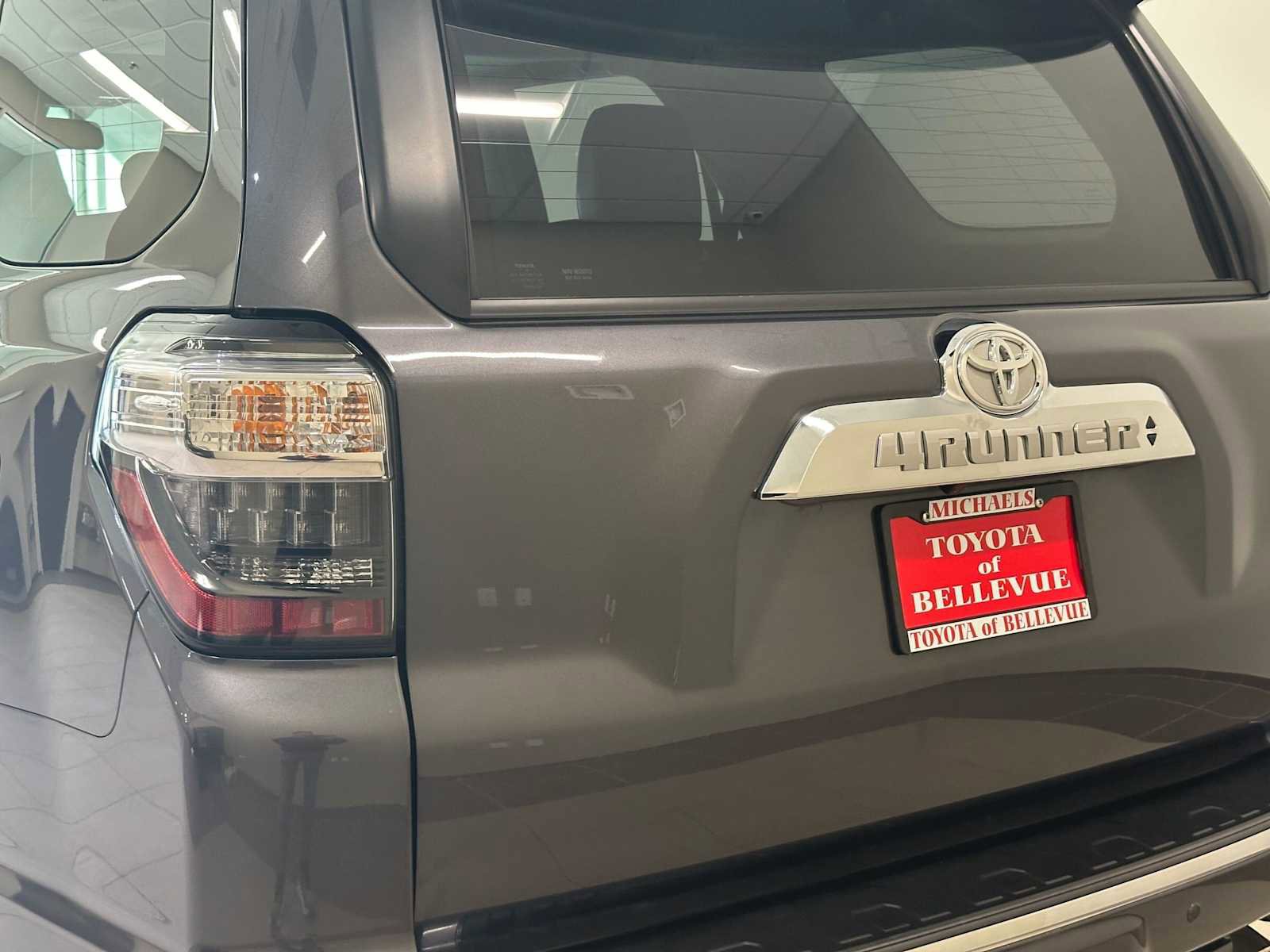 Used 2018 Toyota 4Runner Limited image 7