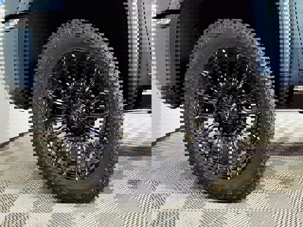 New 2026 GMC Sierra 2500 Denali w/ Denali Reserve Package image 23