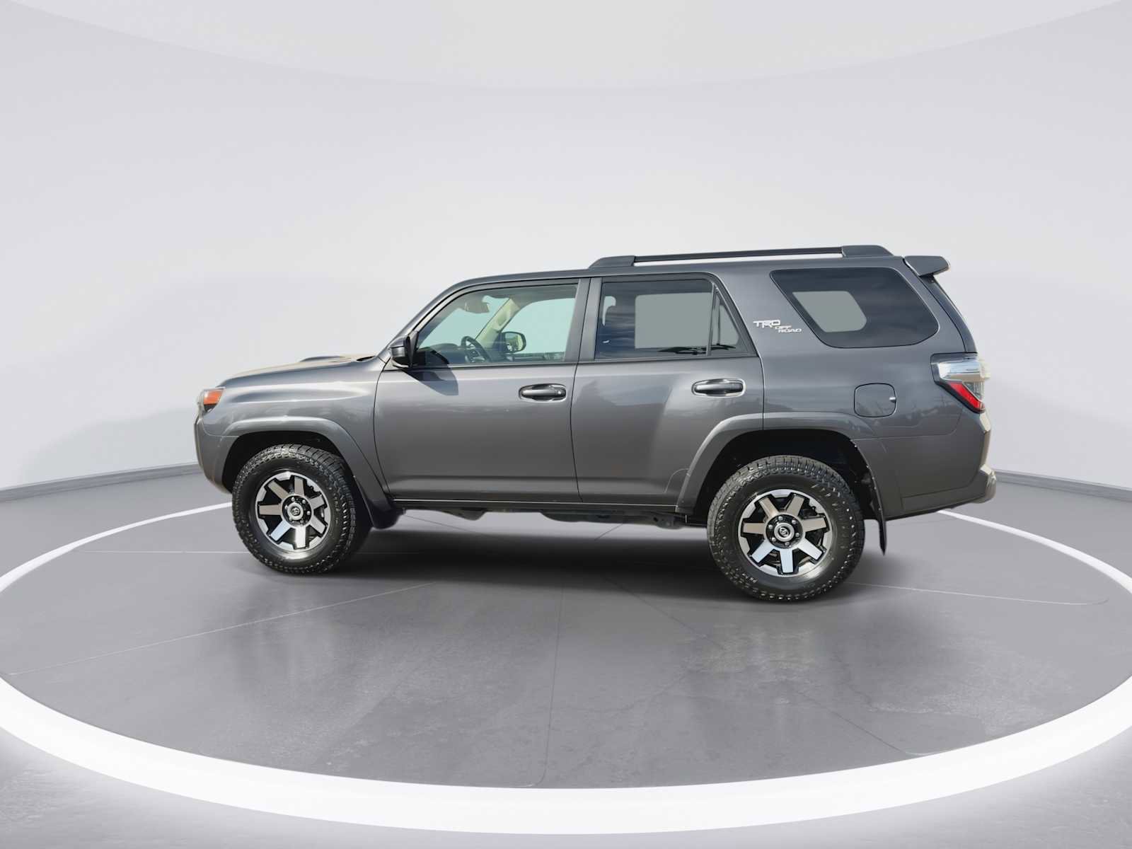 Certified 2023 Toyota 4Runner TRD Off-Road image 5
