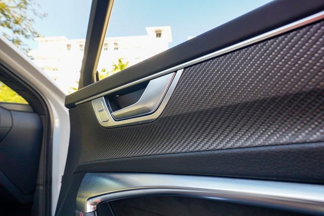 Used 2022 Audi RS 6 4.0 TFSI quattro image 84