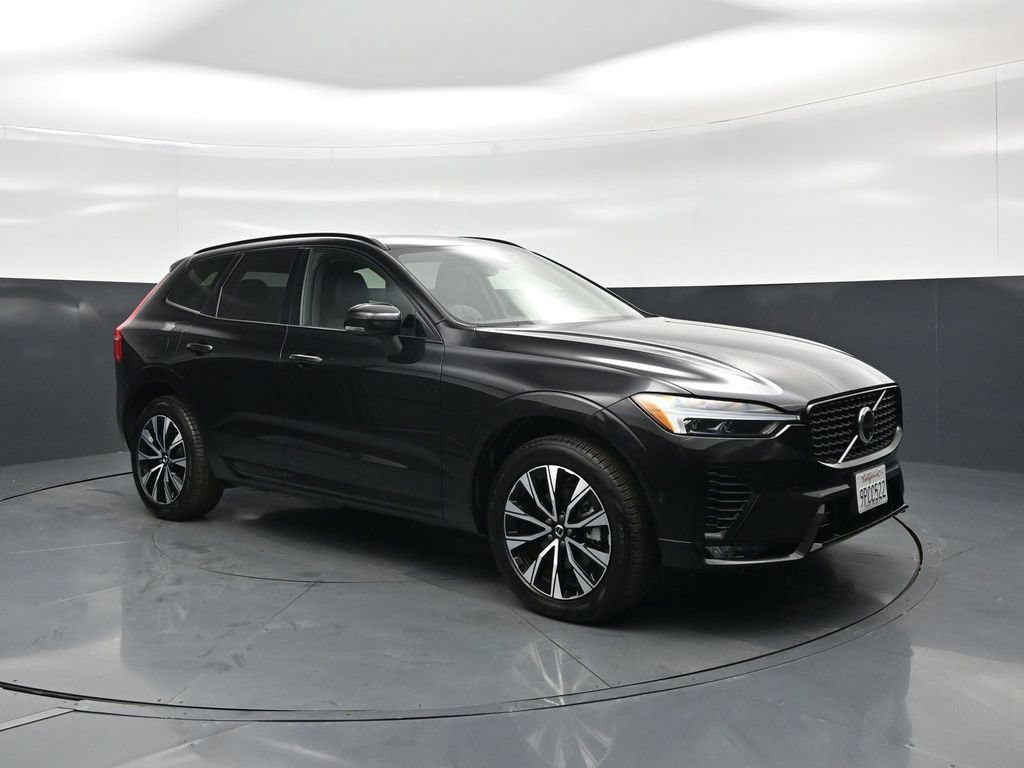 Used 2025 Volvo XC60 B5 Plus AWD/4WD image 59